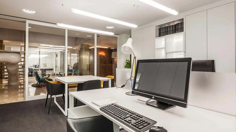 Commercial Project, Project Management, Extension, Interior Architecture & Design, Commercial Buildings, Offices, Renovation, Minimalist