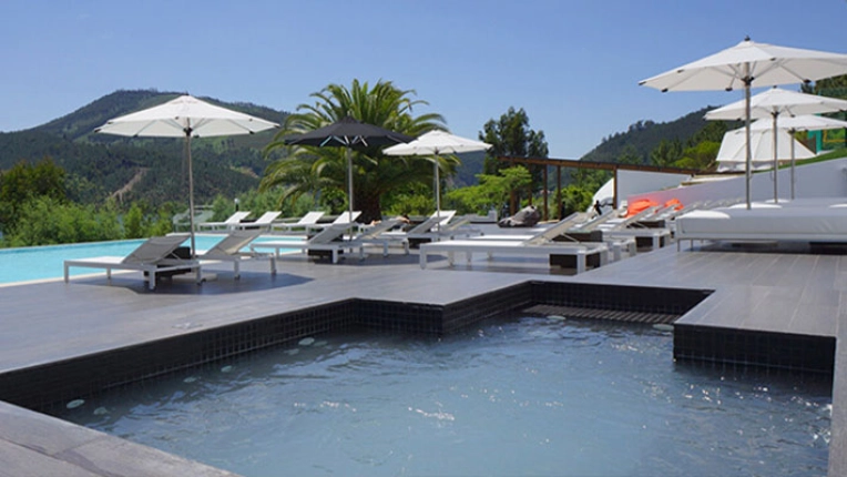 Project Management, Building Upgrades, Landscape Design, Patios & Terraces, Hotels / Restaurants, Exterior, Swimming Pools, New Build, Renovation, Contemporary
