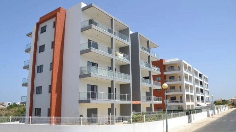 Flats / Apartments, Multi-unit Residential Buildings